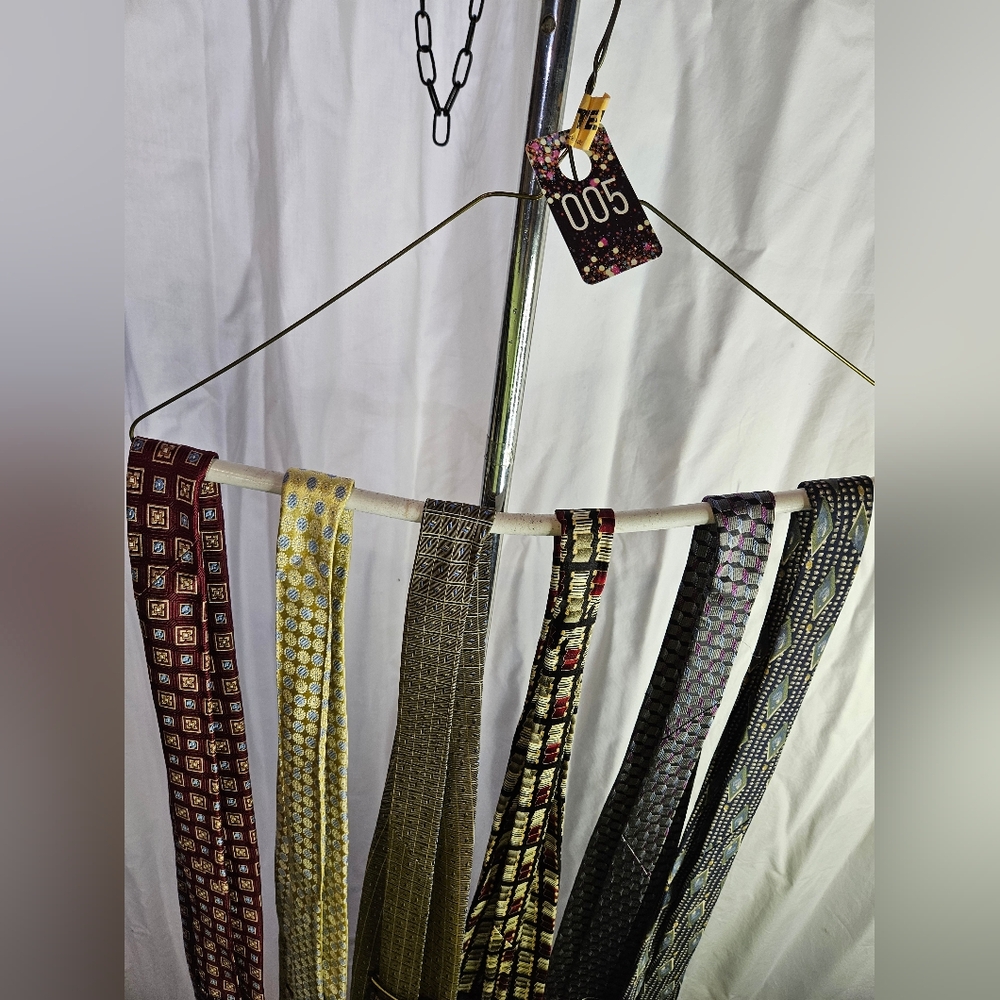 05 Men's Ties